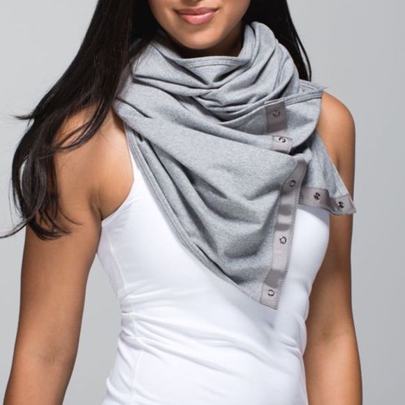 Lululemon Vinyasa Scarf - Picture 4 of 15